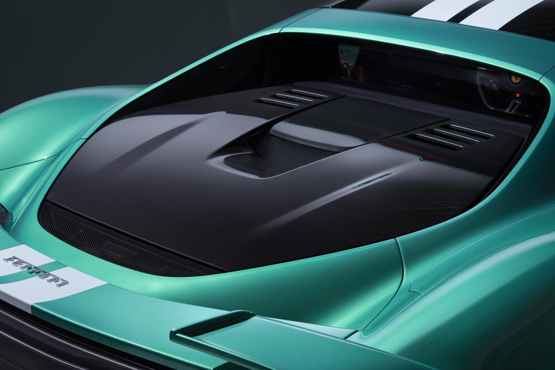 The heart of the powertrain of the 296 Speciale is an evolution of the Ferrari V6 unit equipping the 296 GTB and 296 GTS. The V6 works in conjunction with the electric motor of the plug-in hybrid system, which is installed between the internal combustion engine itself and the 8-speed DCT gearbox. The heart of the powertrain of the 296 Speciale is an evolution of the Ferrari V6 unit equipping the 296 GTB and 296 GTS. The V6 works in conjunction with the electric motor of the plug-in hybrid system, which is installed between the internal combustion engine itself and the 8-speed DCT gearbox.