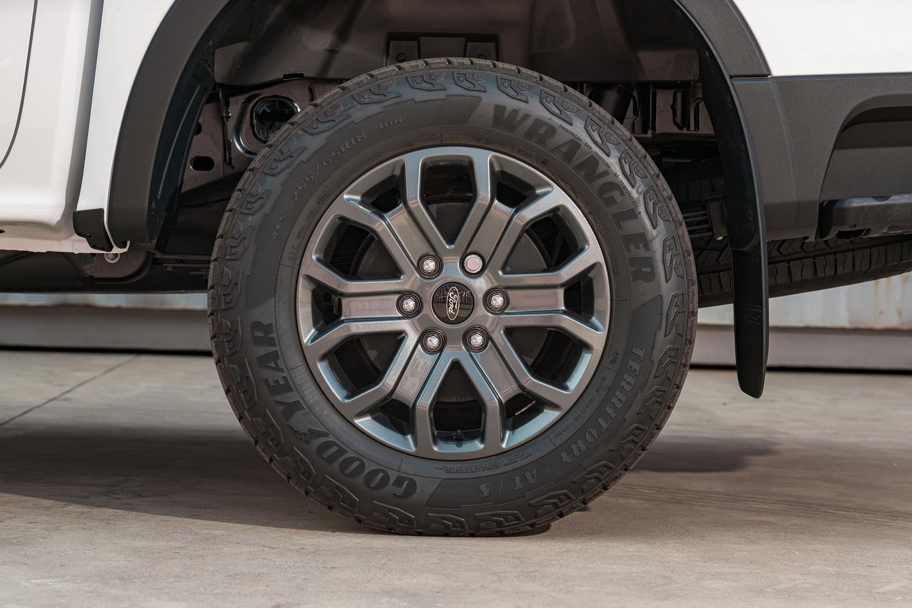 Stylish 18-inch Wildtrak alloys for a more powerful stance