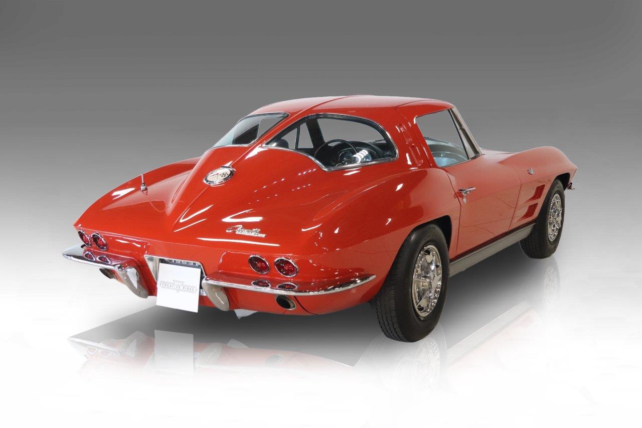 1963_Chevrolet_Corvette_Split_Window.jpg