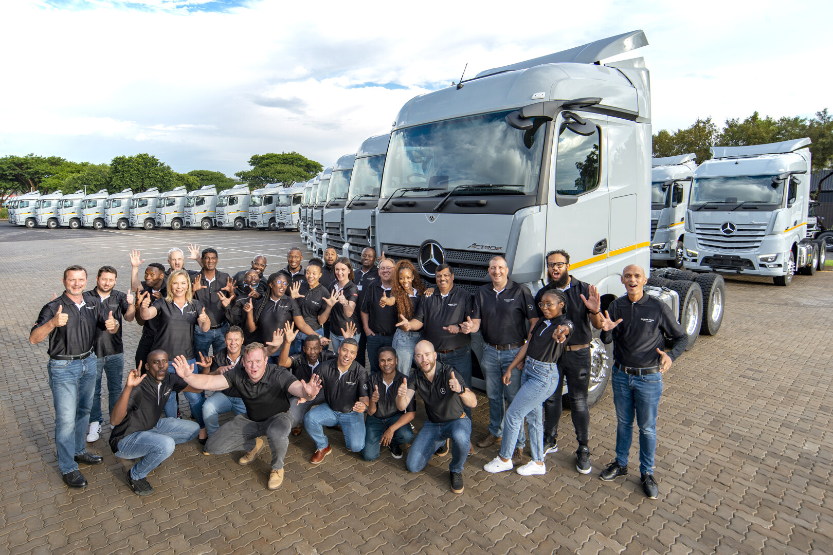 Mercedes-Benz Trucks concludes the Actros’ Silver Jubilee in South Africa with the launch of twenty-five, 25th Limited Edition trucks 