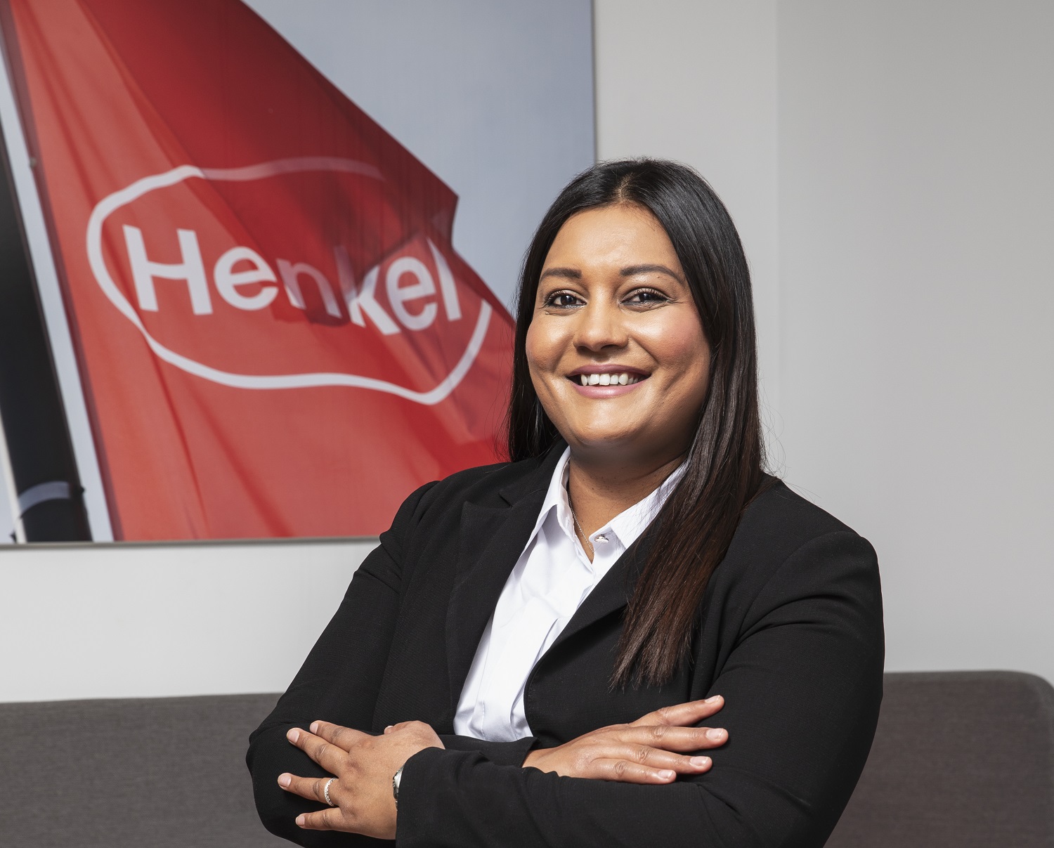 Empowering Women in Leadership: Navigating the Contemporary Corporate Landscape 