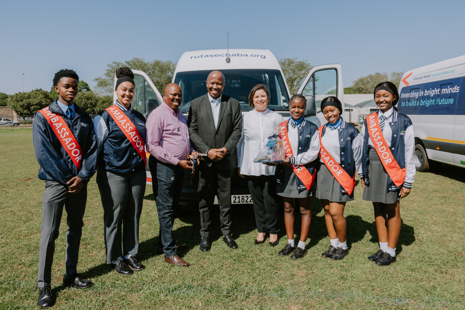 Mercedes-Benz South Africa empowers learners’ education with Sprinter Inkanyezi donation 