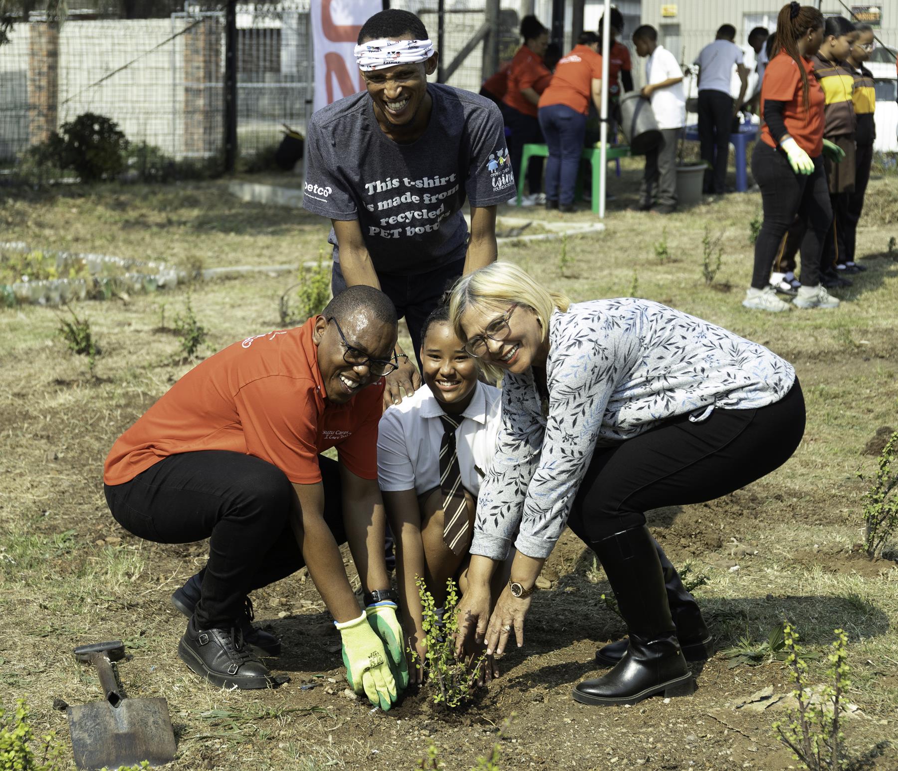 ISUZU Plants the Future with Arbor Week School Garden Initiative