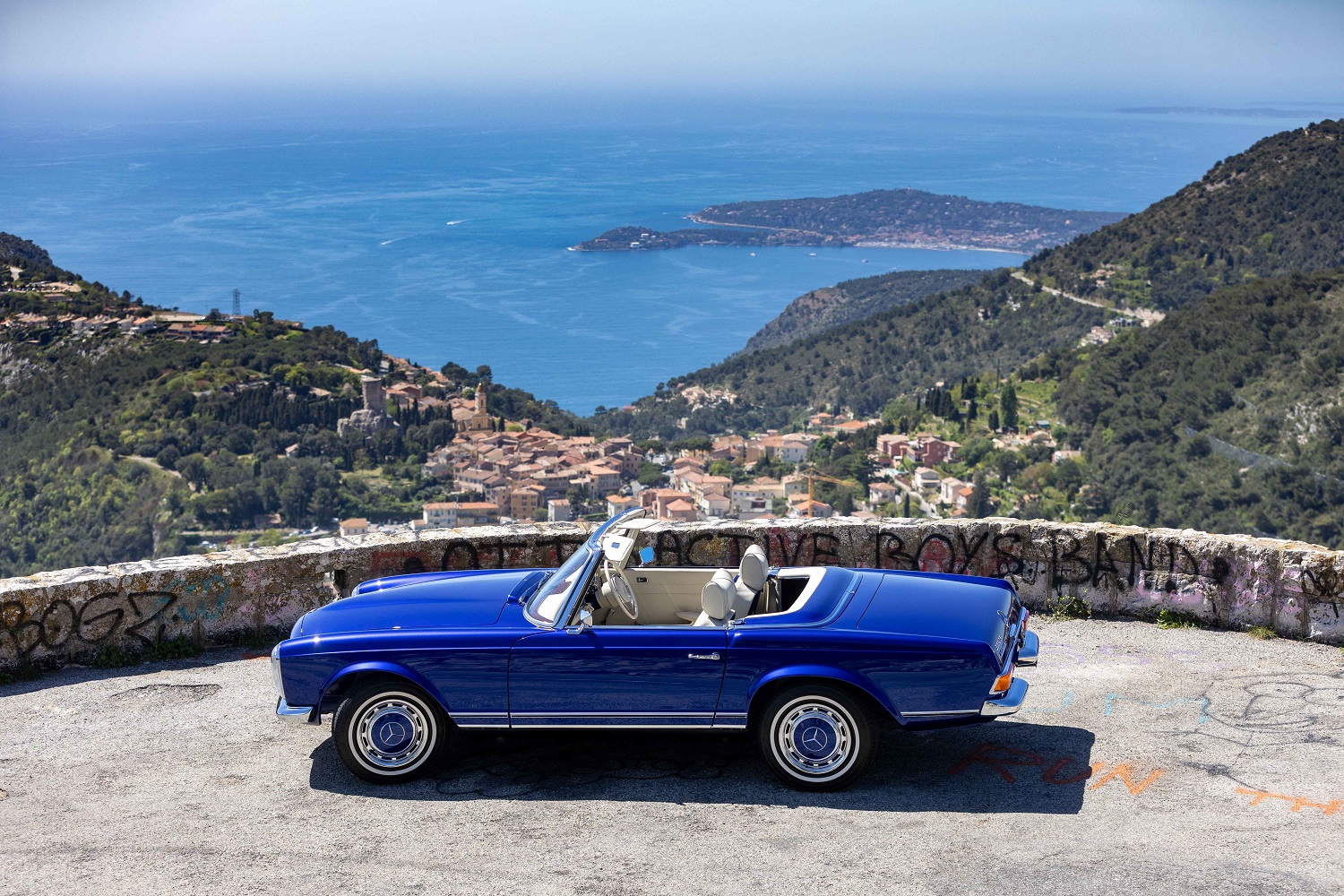 Everrati and Mercedes-Benz SL specialists Hemmels join forces on electric W113 ‘Pagoda’