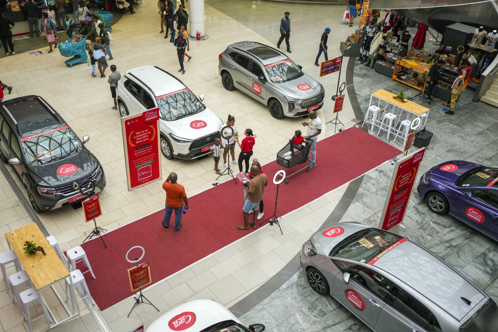 Cars.co.za and Absa expand marketplace for #CarsAwards finalist brands with consumer roadshow 