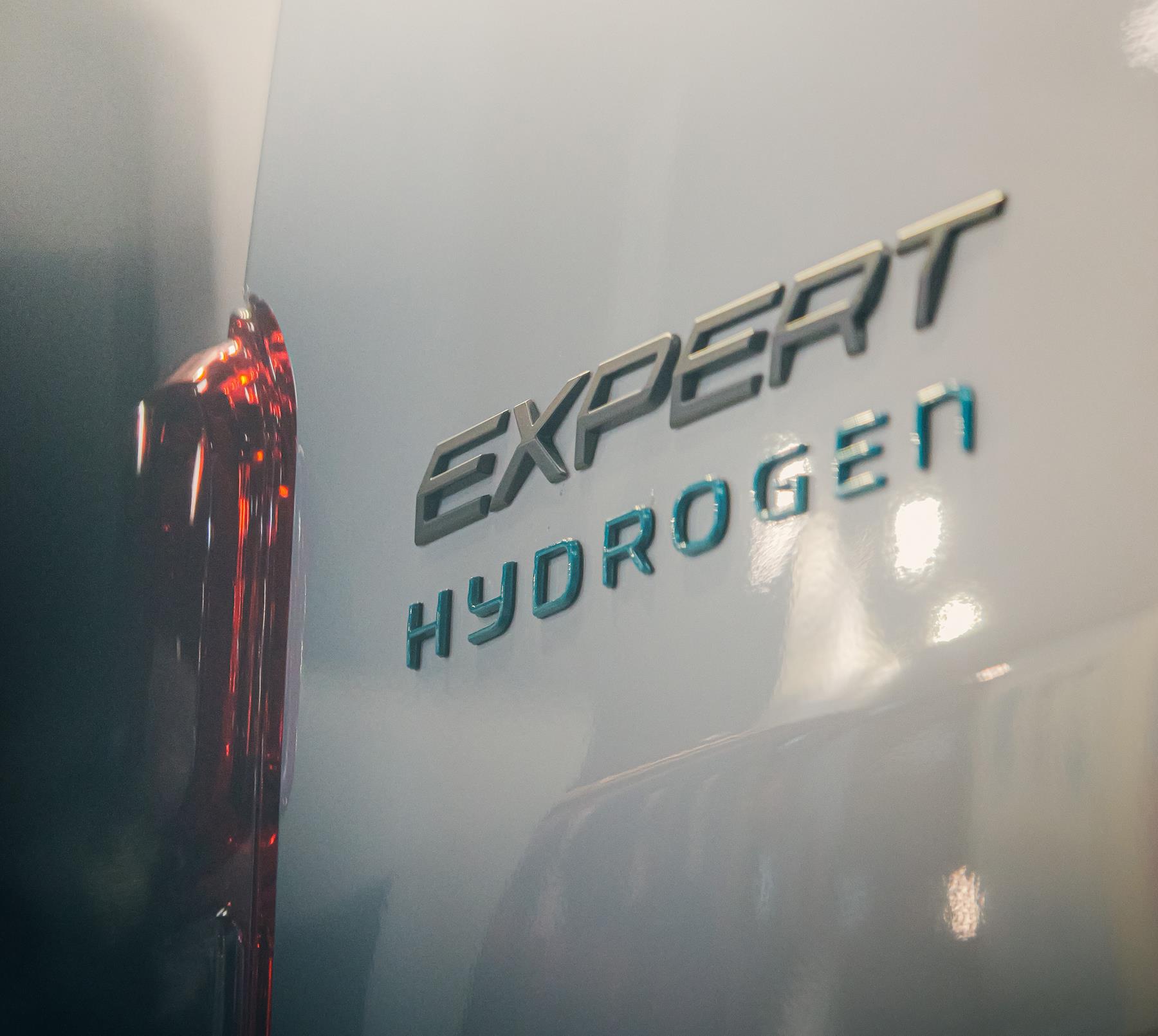 Stellantis Pro One starts delivery of Hydrogen vehicles to Hysetco, European leader in Hydrogen mobility