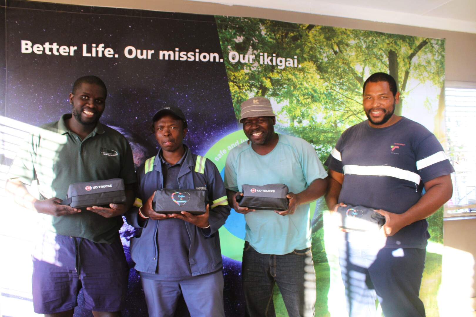 UD Trucks Southern Africa in collaboration with SaferStops Association commemorates Nelson Mandela Day with free winter hampers for truck drivers 