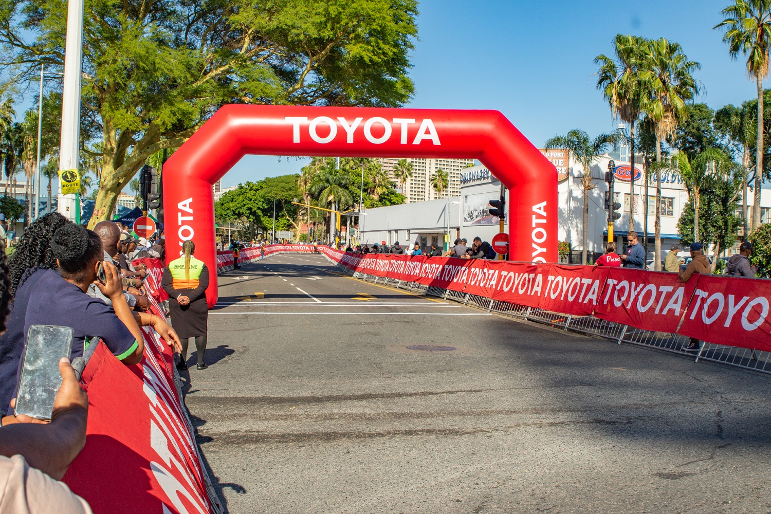 Toyota South Africa Motors Backs the Ultimate Human Race 