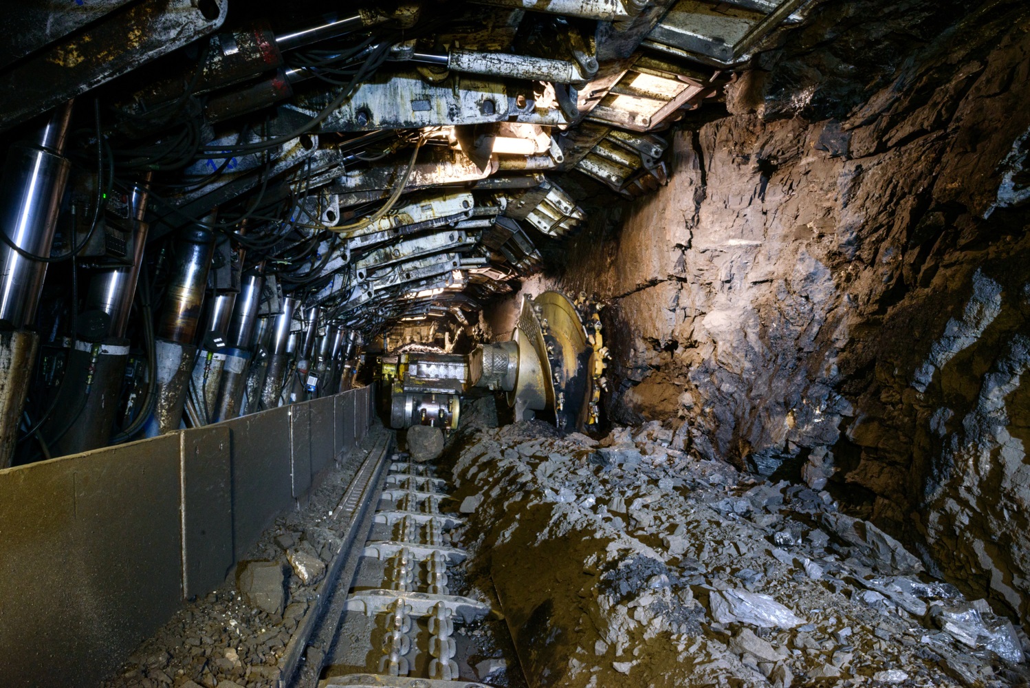 Comprehensive lubricant range for surface and underground mining