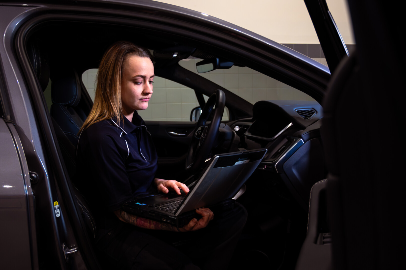 JLR rapidly trains more than 20,000 colleagues and partners in readiness to build luxury electric cars 