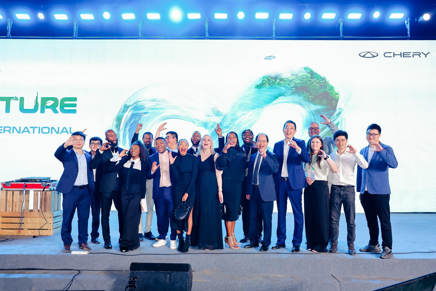 Chery Global User Champion Night: South African Fashion Influencer Sphokuhle N. Wins the Global Champion Award