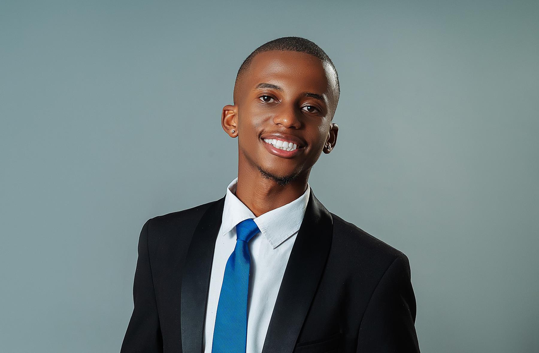 Chery South Africa awards R250,000 scholarship and 12-month internship to promising young scholar