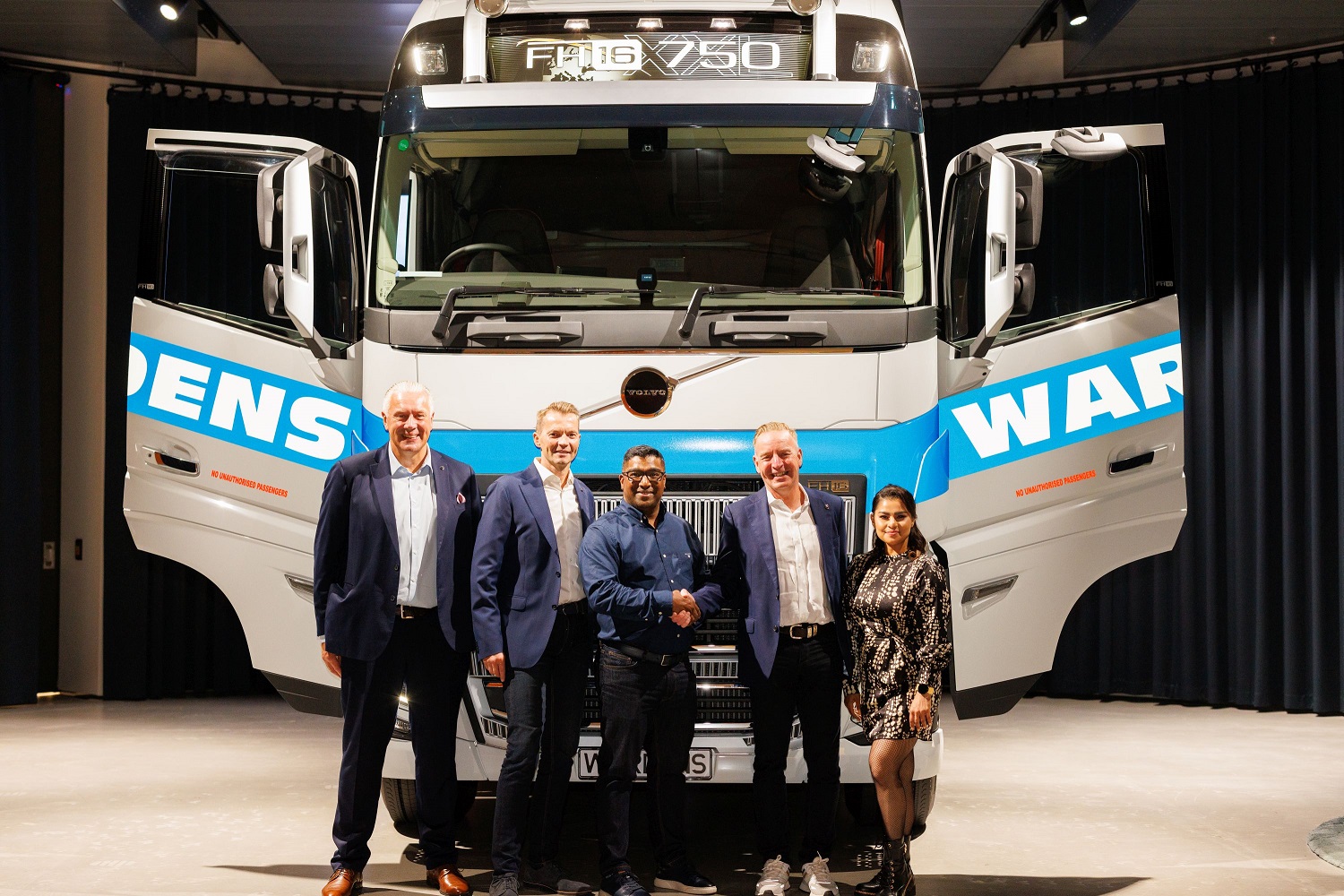 Volvo Trucks SA delivers first Volvo Trucks SA delivers first FH750 XXL Cab to Local Customer