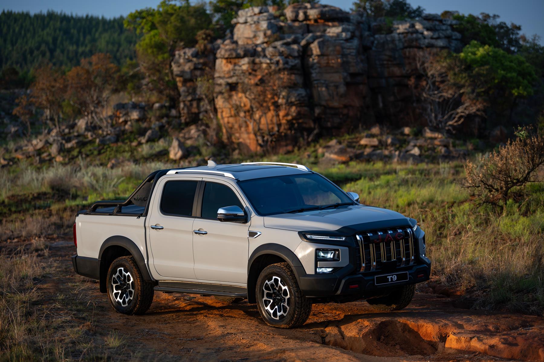 Strong JAC T9 demand boosts T-Series bakkie sales