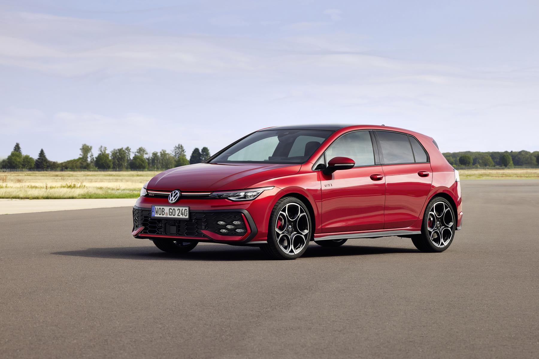 The Legend is Back - Volkswagen introduces updated Golf GTI 