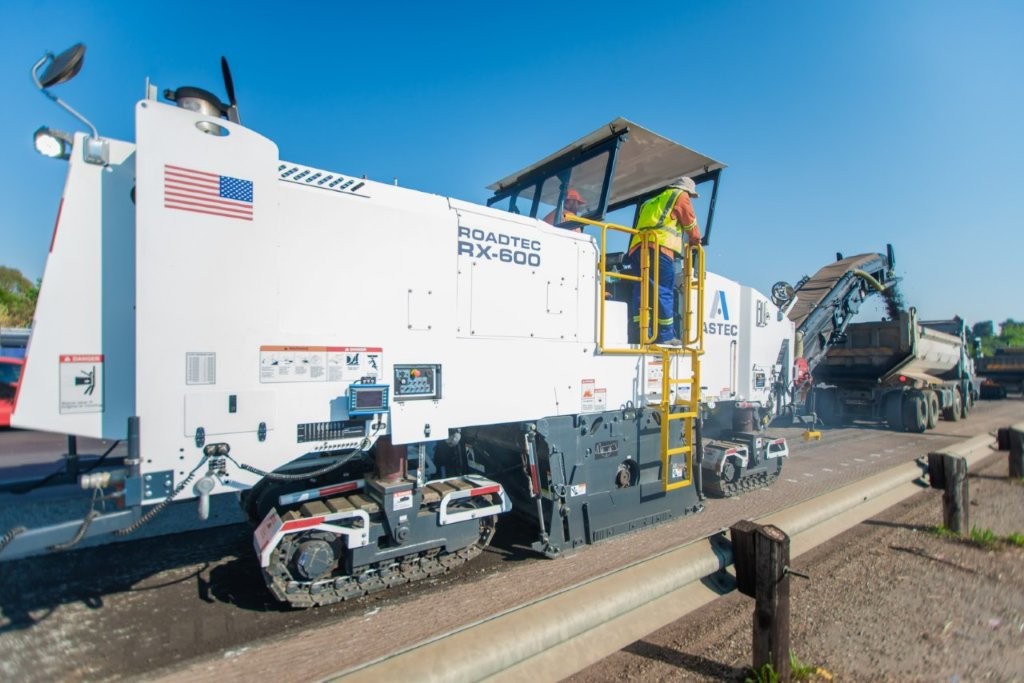 Astec cold planer ensures precision milling on N5 road rehabilitation