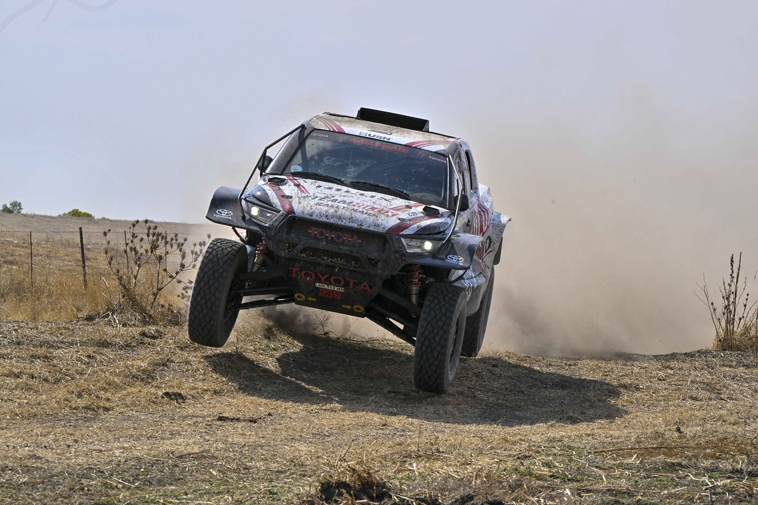 Tricky Ingco Parys 400 produced new winners after see-saw race with Blignaut Brothers winning their first race of the 2025 SA Rally-Raid season