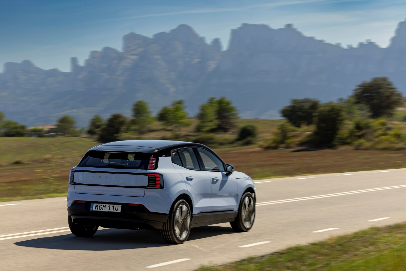 Volvo Car South Africa unveils exciting new EV ownership package for 2025 