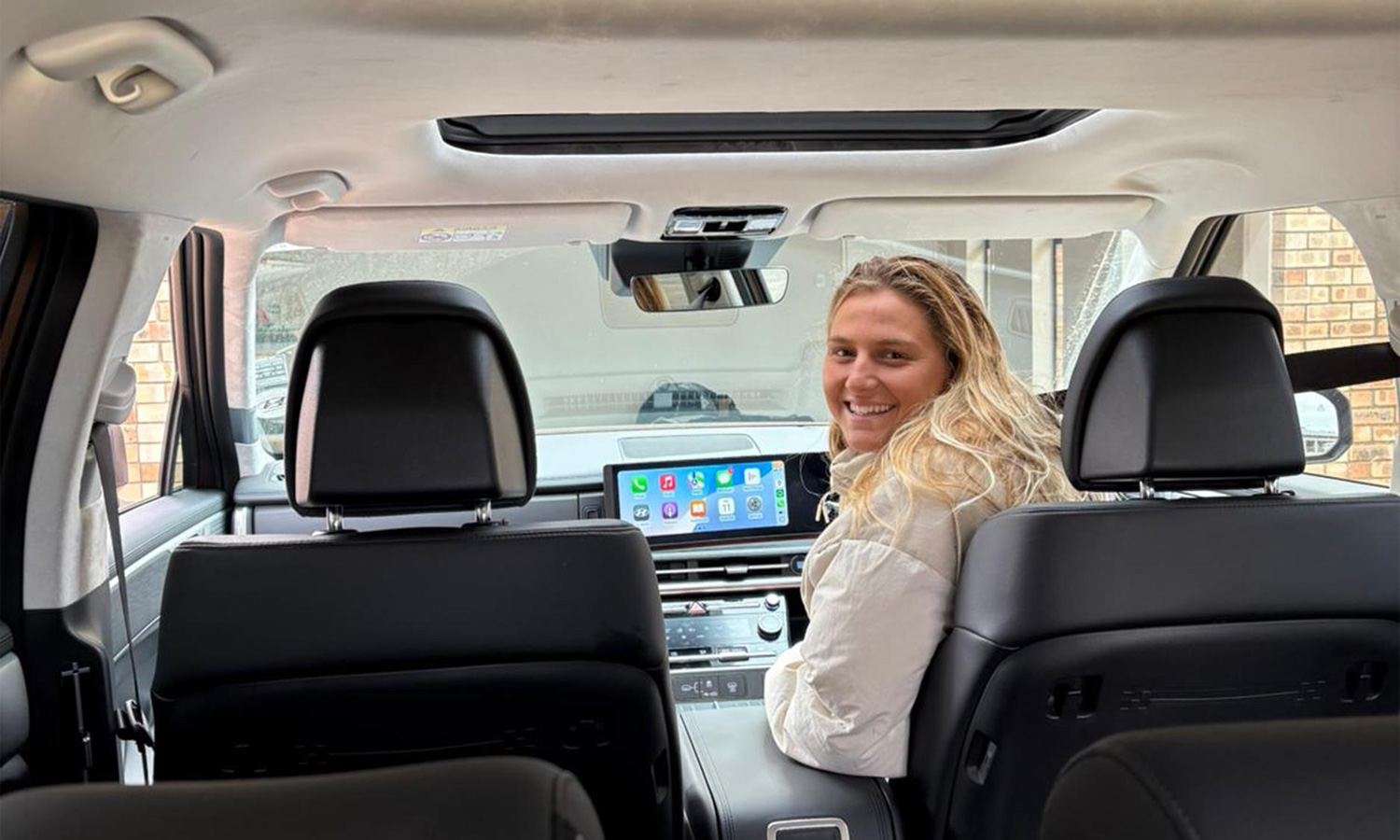 Hyundai SA Rides the Waves with World Surfing Champion!