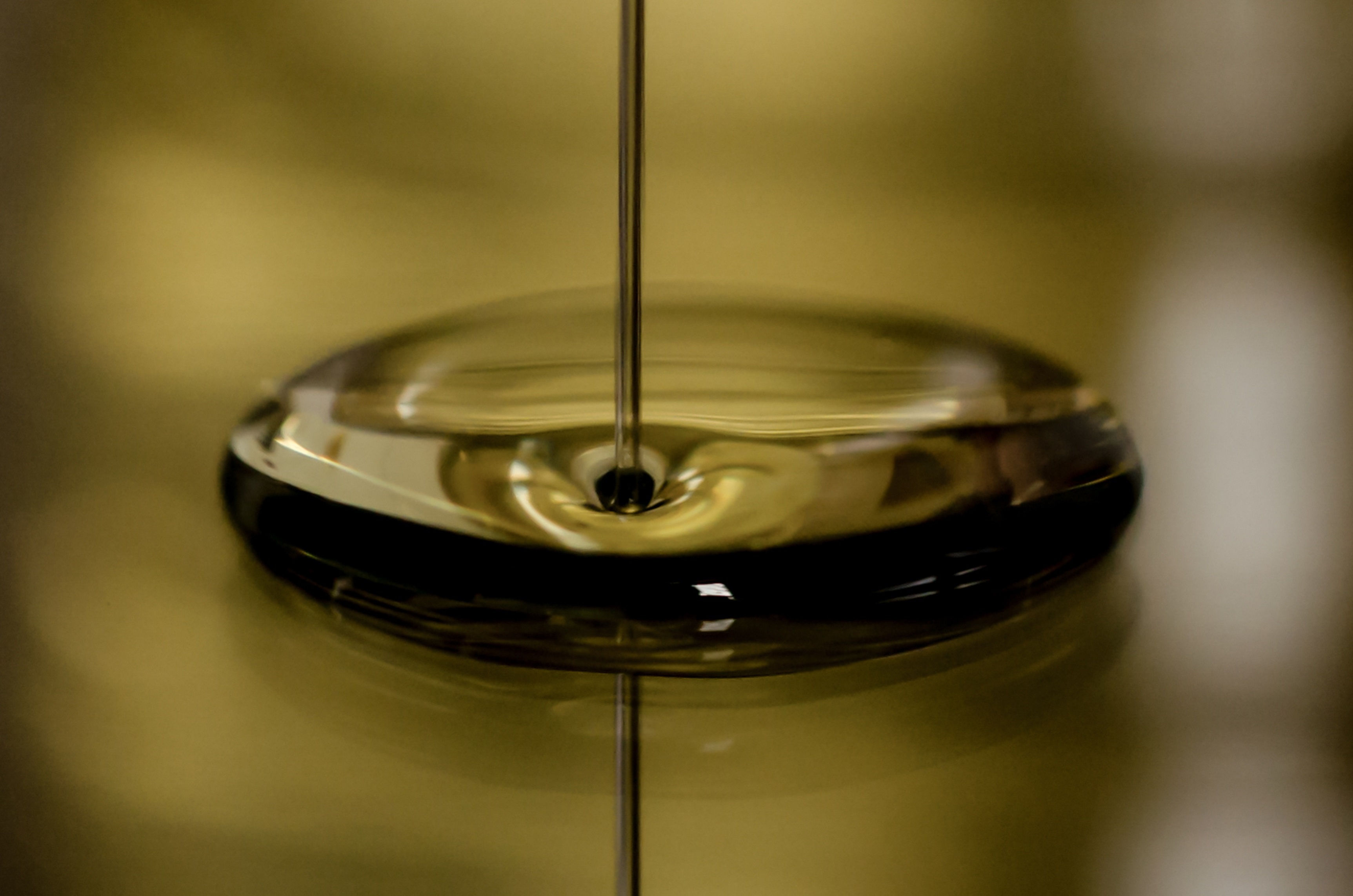 AG Lubricants to supply locally blended Mobil™ products to leading automotive manufacturer
