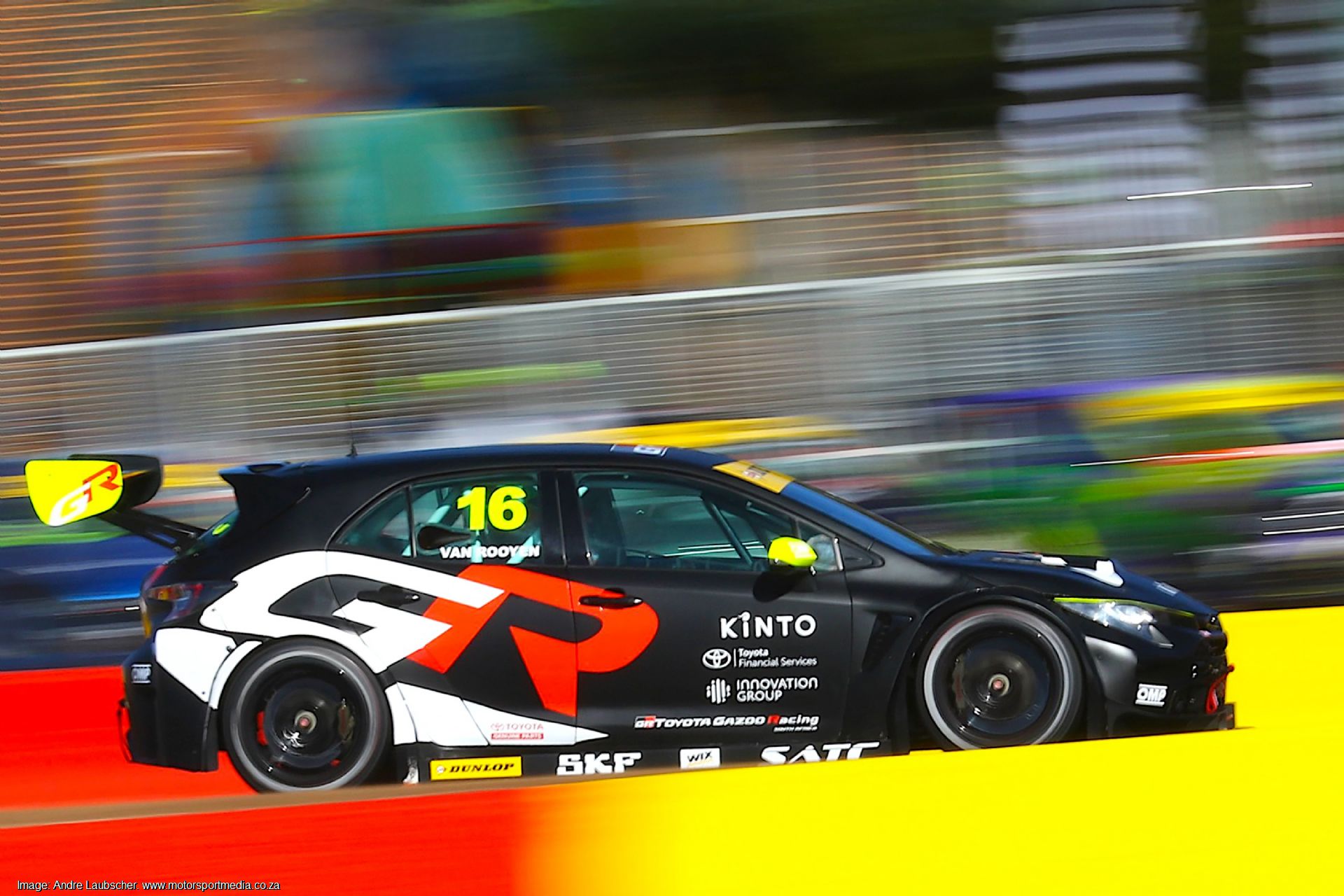 East London set for an epic SA Touring Cars encounter