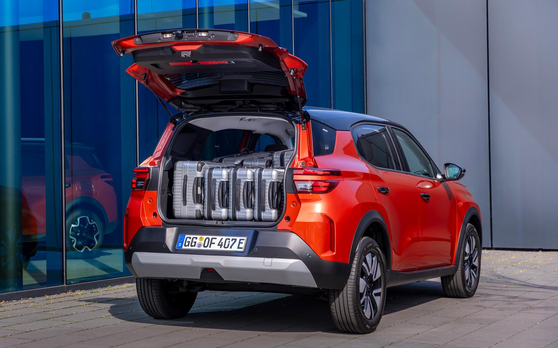 Even with the rear seats up, the SUV has 460 litres of cargo volume. Even with the rear seats up, the SUV has 460 litres of cargo volume.