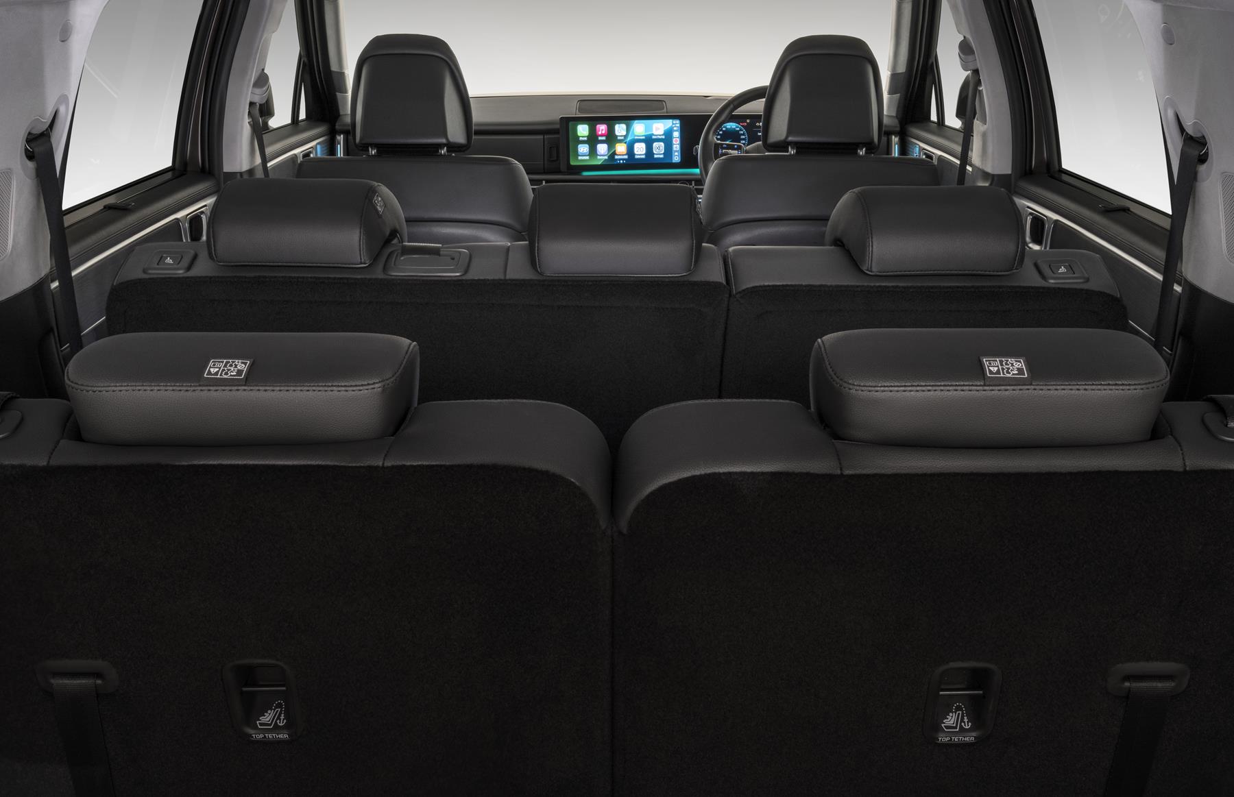 Breathtaking Interior and an Exterior to Explore Breathtaking Interior and an Exterior to Explore