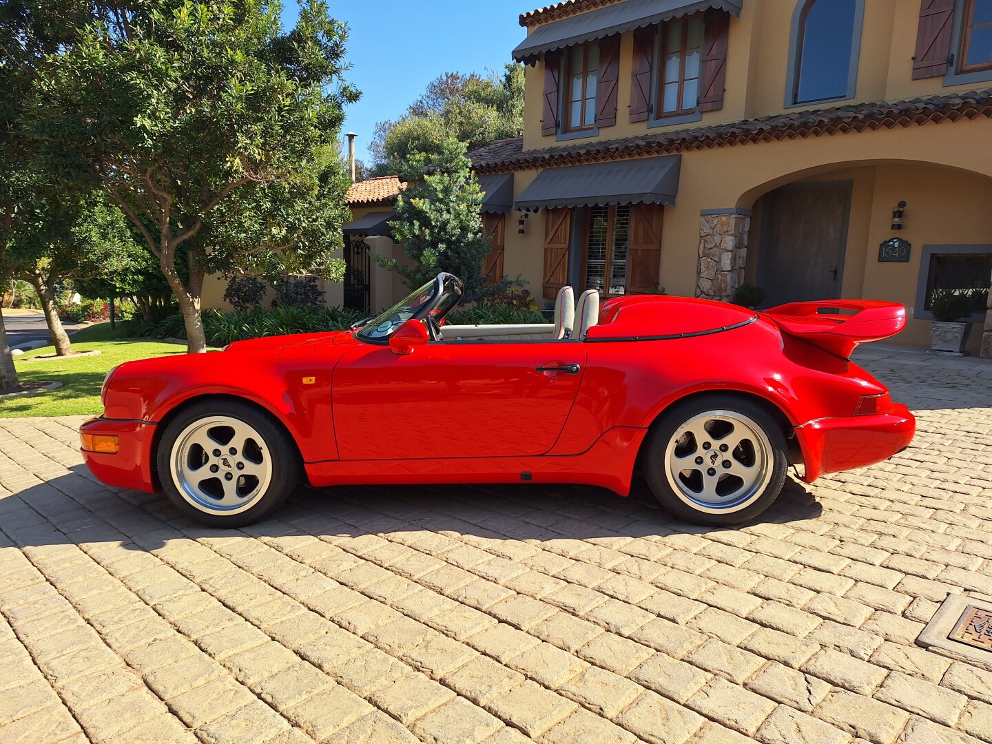Creative Rides Winter Auction Ignites on July 12: A Showcase of Global and Local Collectible Legends 