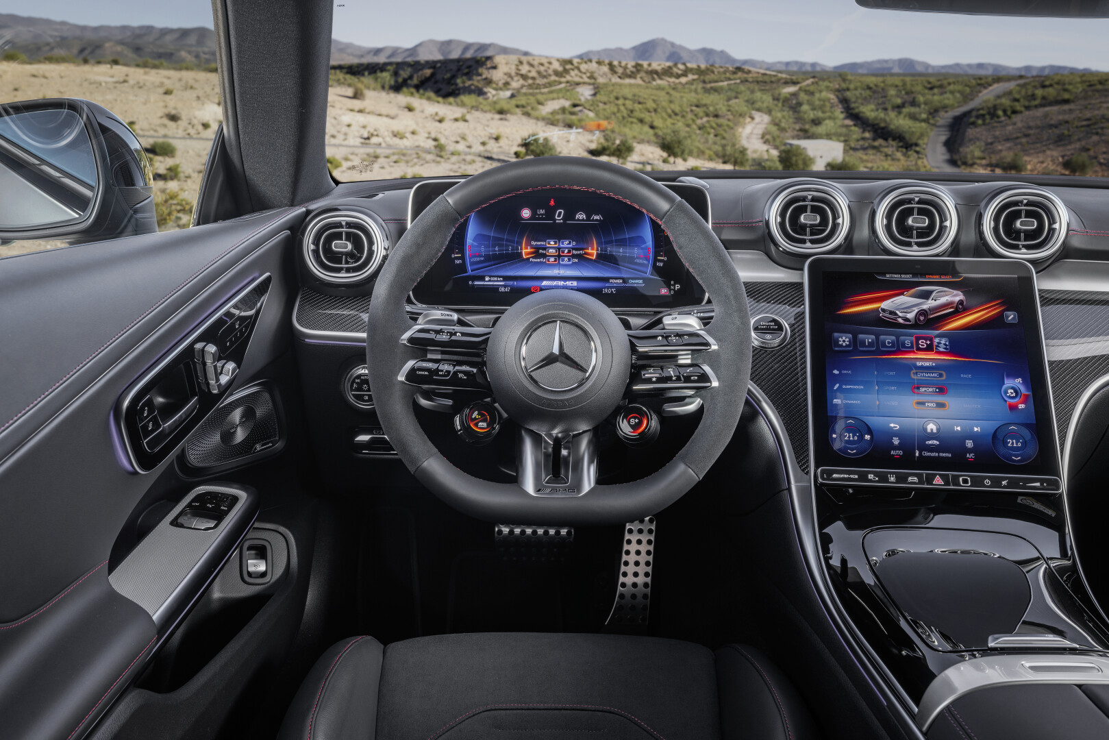 Interior with independent equipment and specific displays Interior with independent equipment and specific displays