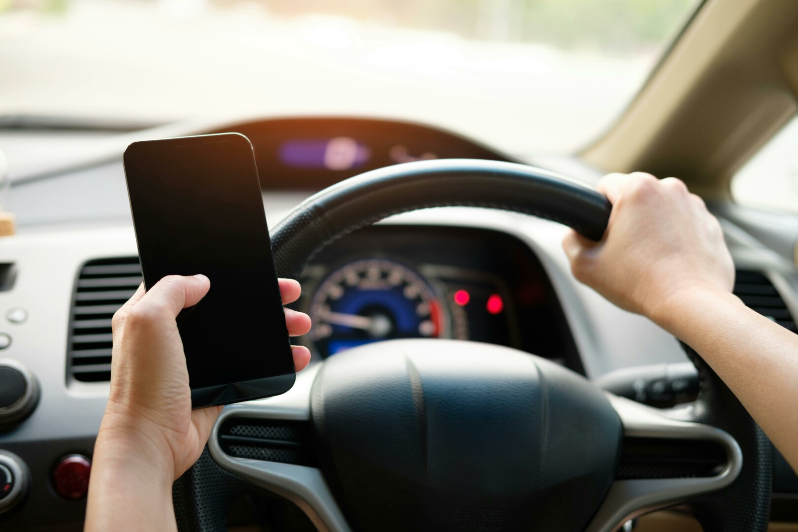 Distracted driving decreases 