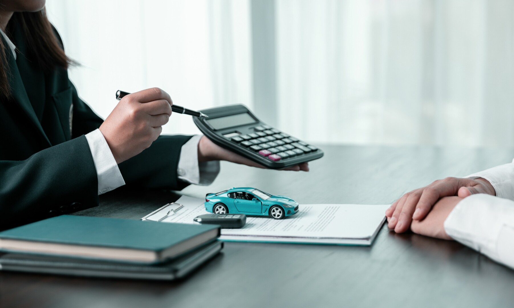 Why paying a deposit on your car benefits your wallet 