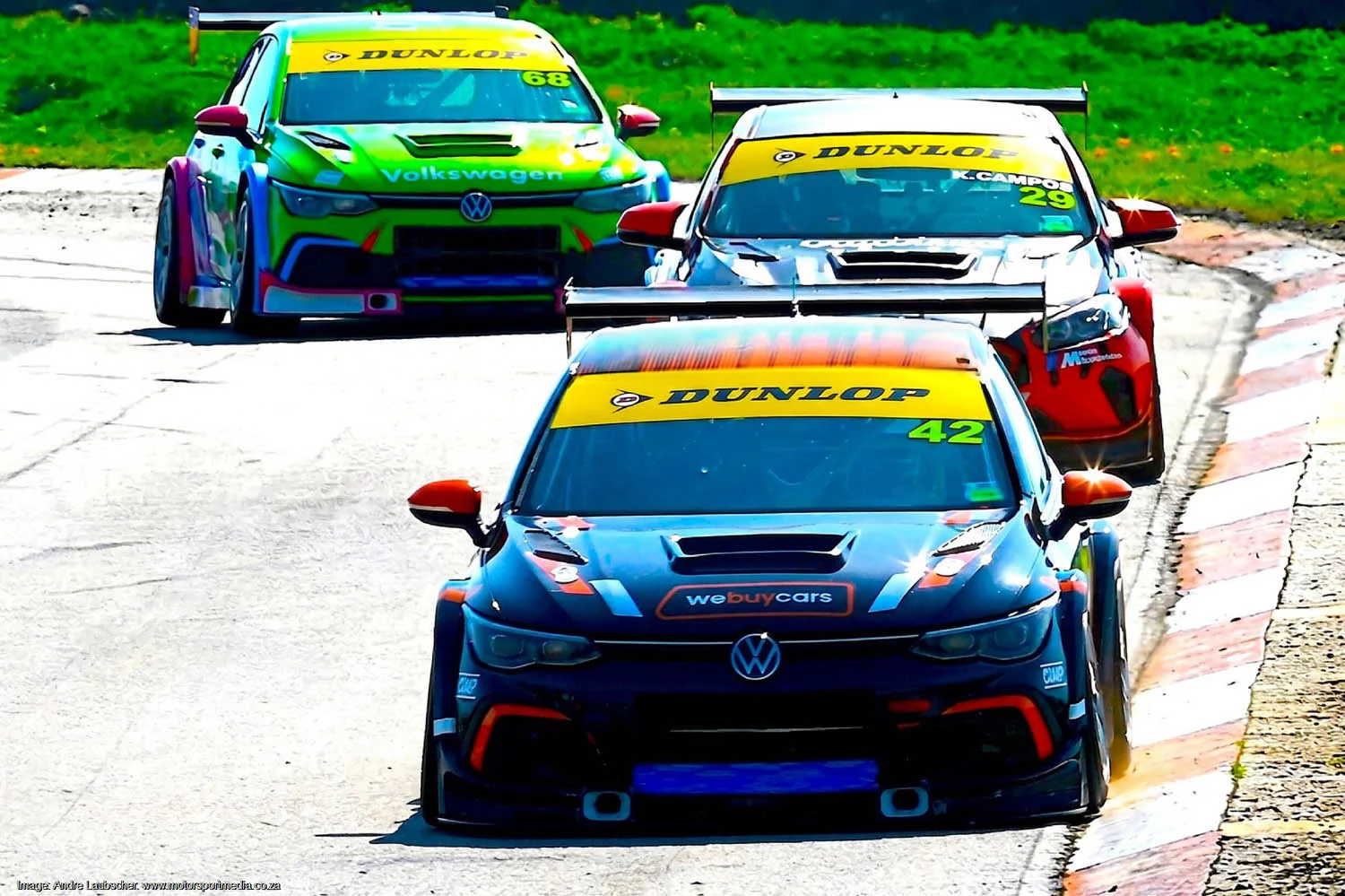 Julian, Jason tighten SA Touring Car grip