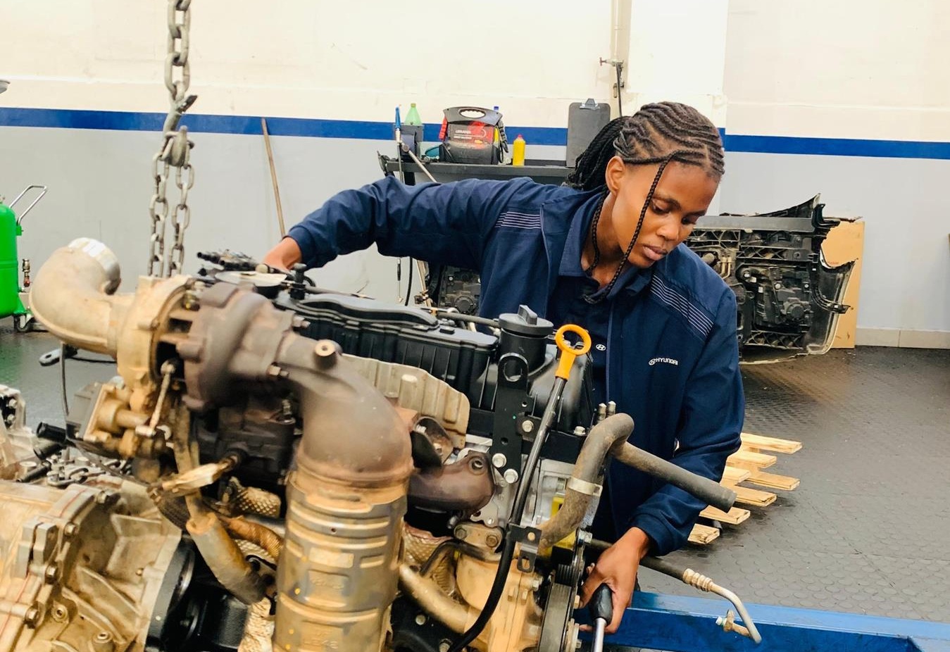 21-Year-Old Female. 800 Vehicles Serviced. 100% Success. Zero Returns