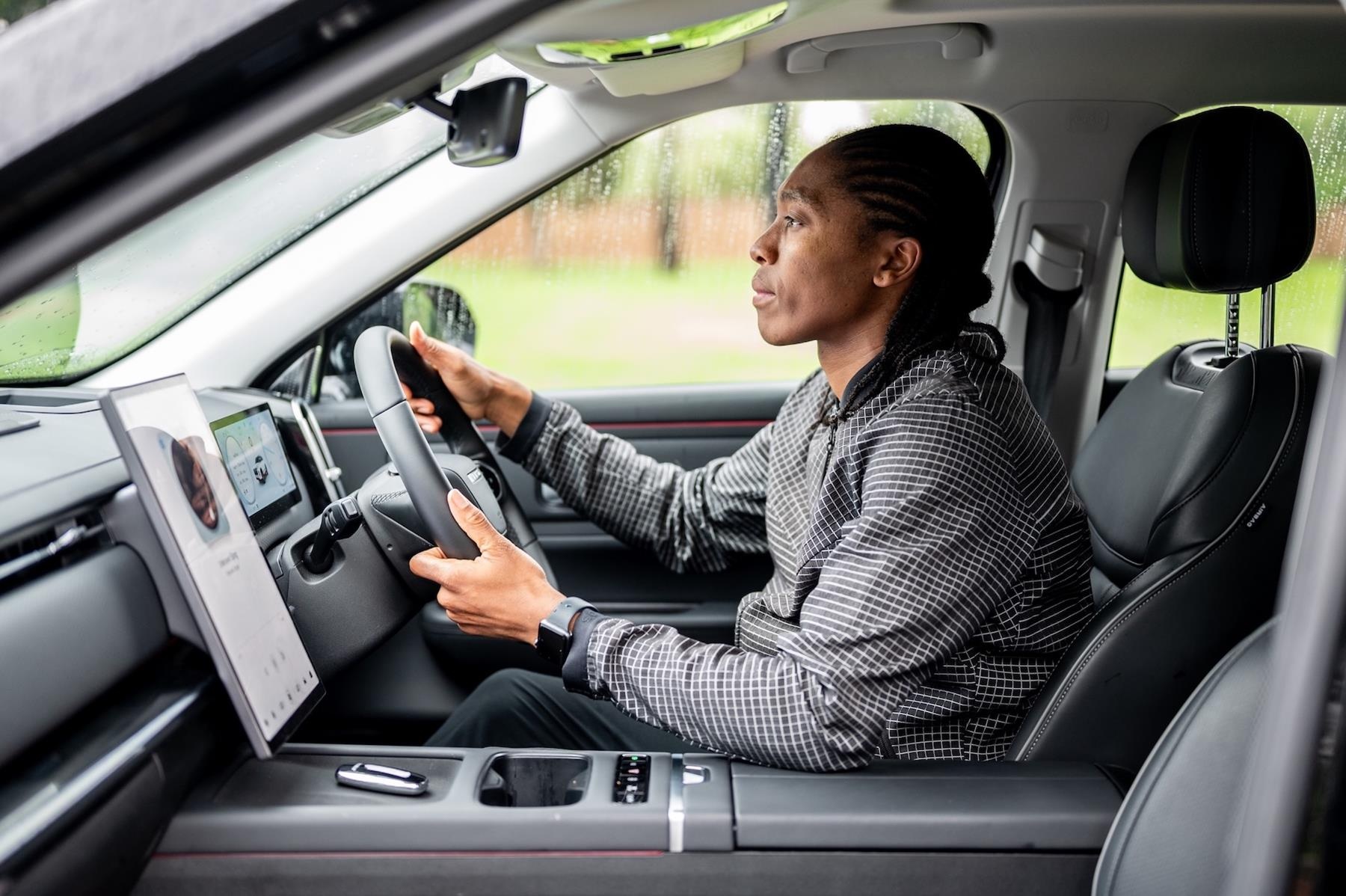 Caster Semenya takes the wheel as JAECOO’s brand ambassador for the new J7 SHS plug-in hybrid
