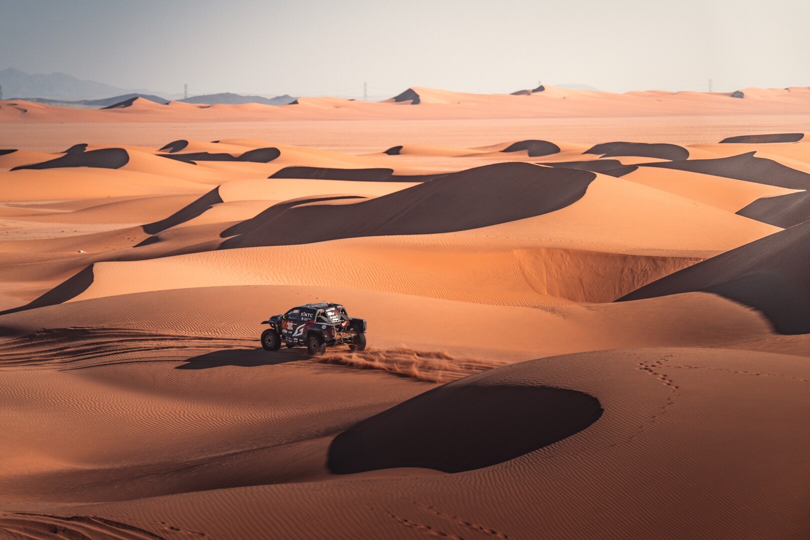 TGRSA crews dig deep on opening day of second marathon stage at Dakar 2026