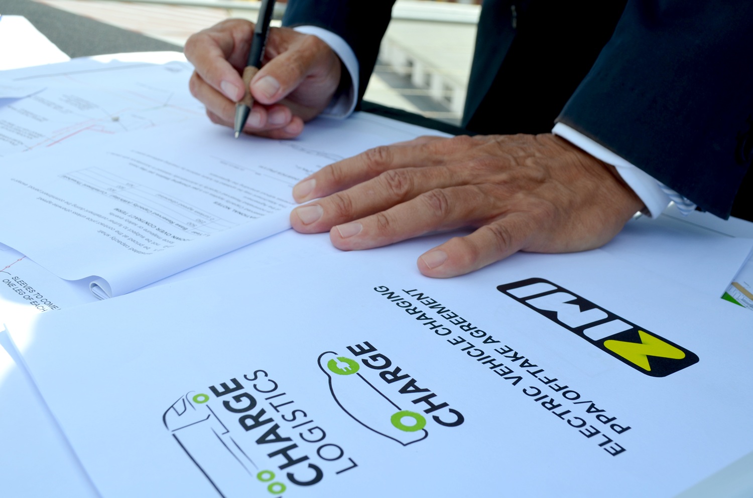 Zimi and CHARGE Holdings partner to electrify freight along N3 corridor