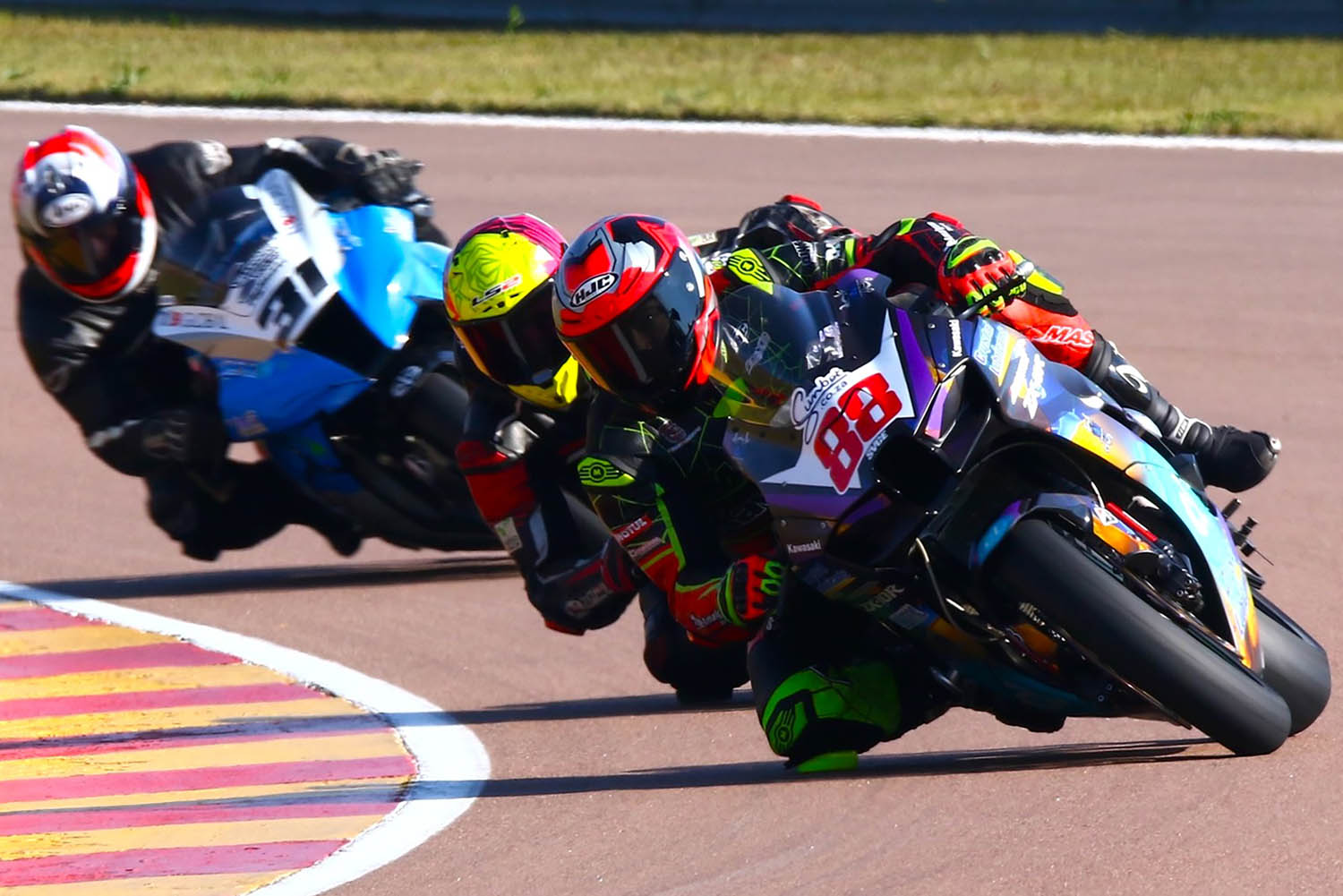 Damien dominates Zwartkops