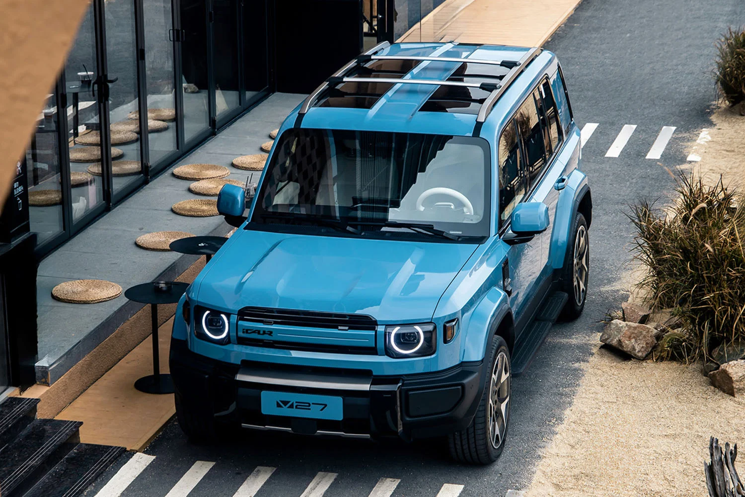 iCAUR V27 brings electric efficiency and long-range flexibility to modern SUV drivers