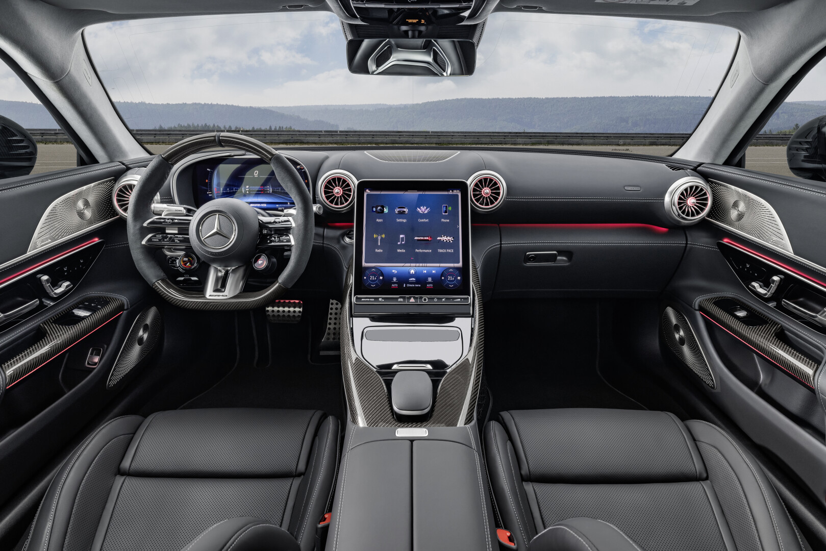 Driver-focused interior with extensive choice options. Driver-focused interior with extensive choice options.