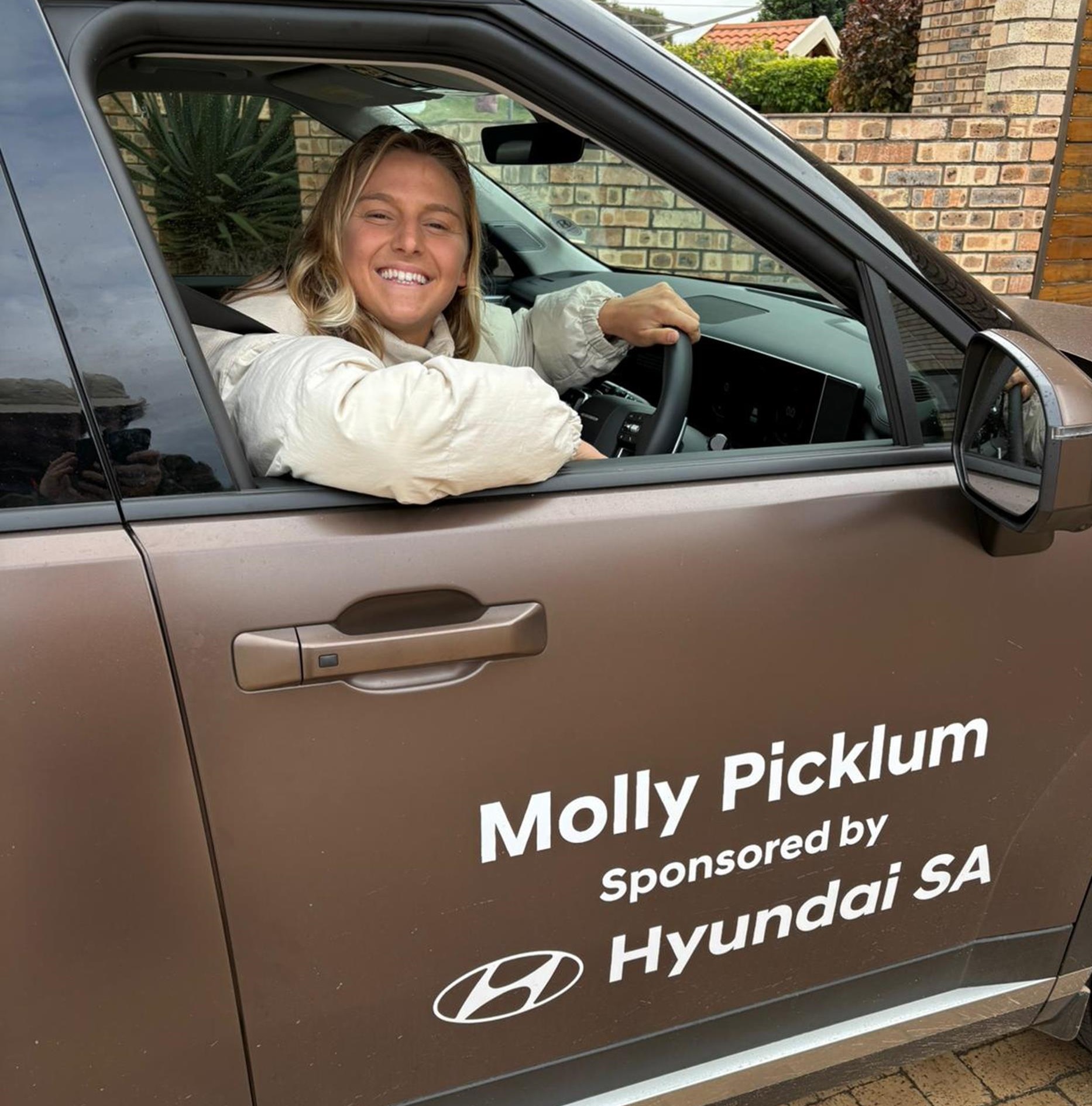 "I'm so grateful to be partnered with the Hyundai family. Their support allows me to chase my dreams on tour and push my surfing to new levels. It's amazing to align with a brand that shares my values and passion for performance, innovation, and the environment, "I'm so grateful to be partnered with the Hyundai family. Their support allows me to chase my dreams on tour and push my surfing to new levels. It's amazing to align with a brand that shares my values and passion for performance, innovation, and the environment,