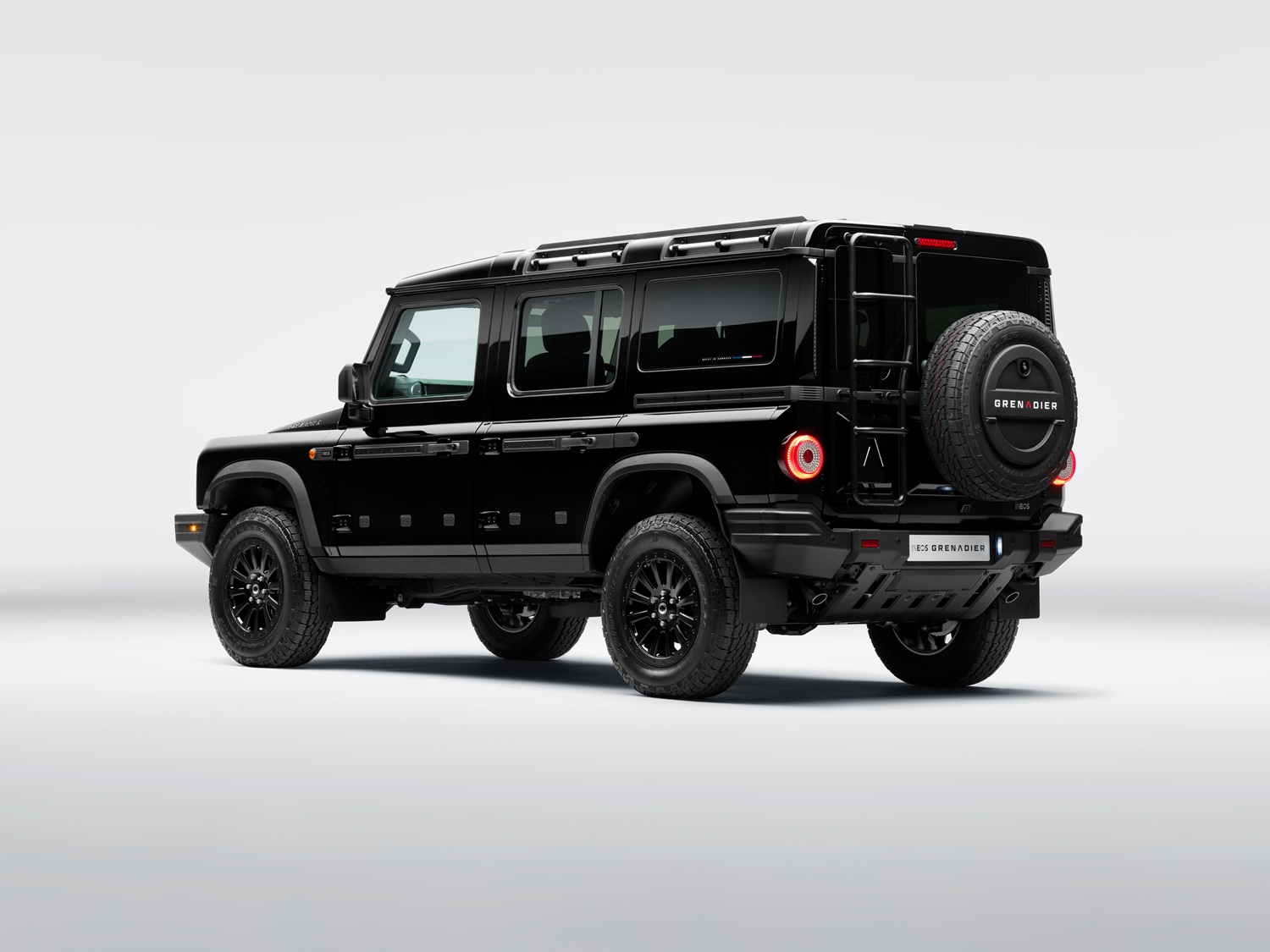 The new Black Edition is a distinctive addition to the Grenadier line-up for 2026, enhancing customers’ choice of pre-configured models and offers high spec at great value.