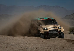 Defender kicks off debut in Dakar Rally as 2026 World Rally-Raid Championship begins 