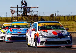 Volkswagen Motorsport leads way to Zwartkops