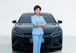 2025 World Car Finals Powered by Brembo - BYD’s Stella Li is 2025 World Car Person of the Year