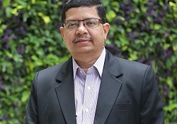 Navigating the Transition to Sustainable Trucking Technologies