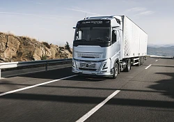 Volvo Trucks scores five stars in independent safety test