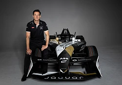 New leadership, new line-up, new look: Jaguar TCS Racing unveils 2025/26 livery as team begins new era 